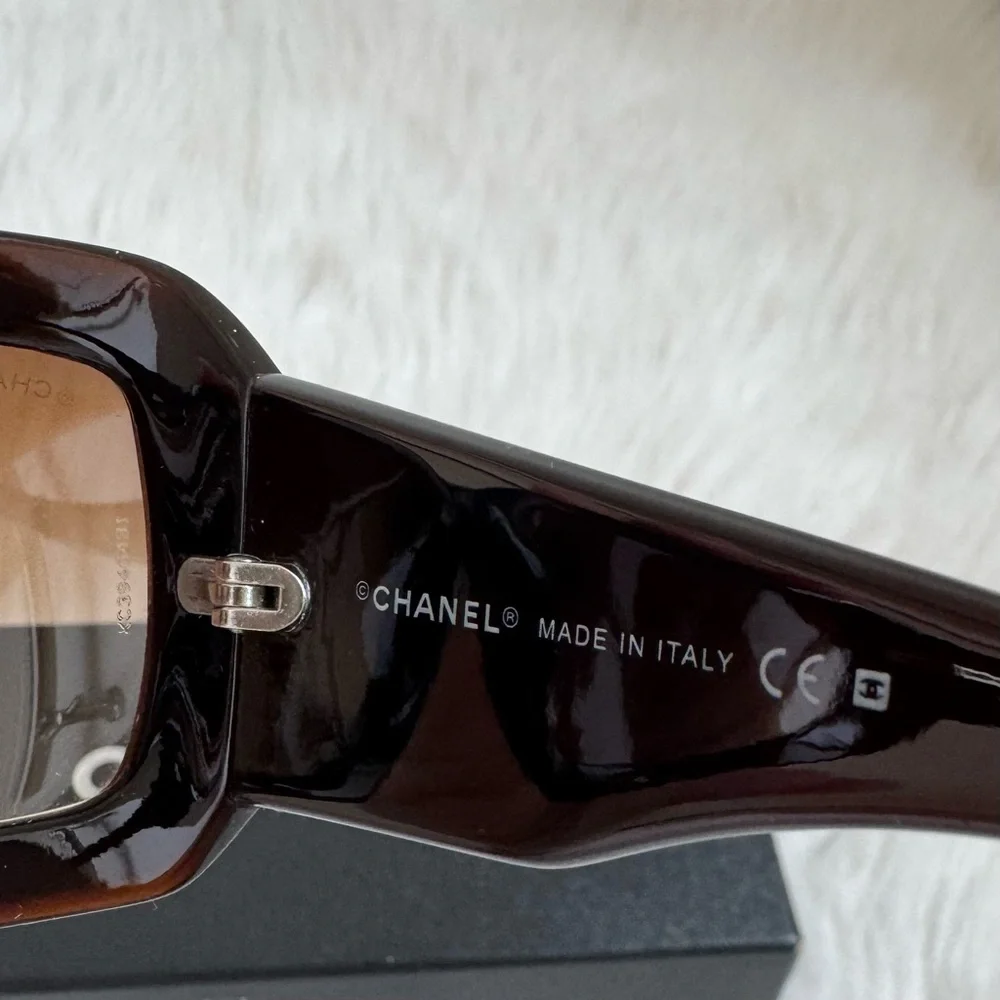 Authentic vintage Chanel brown crocodile embossed 6022 logo sunglasses - Picture 7 of 11